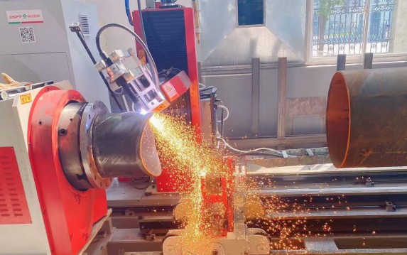 Intersection Line Cutting Machine